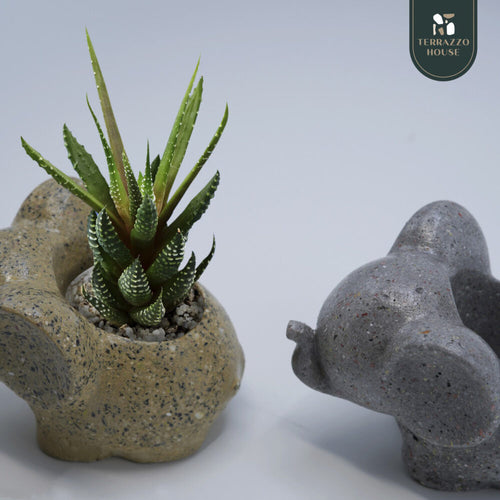Baby Elephant Planters image 1