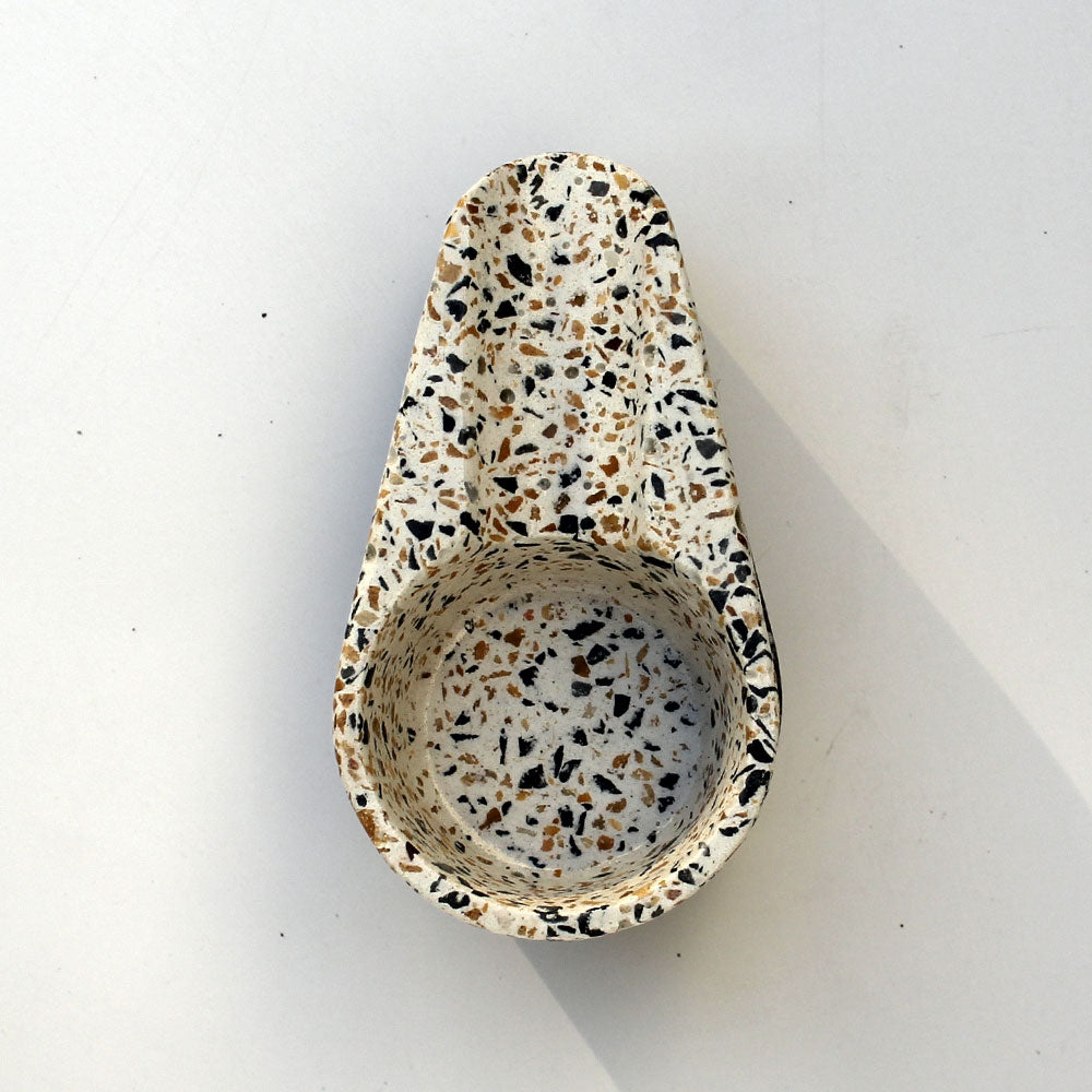 One Pot Cigarette Placer - Round, White Forest image