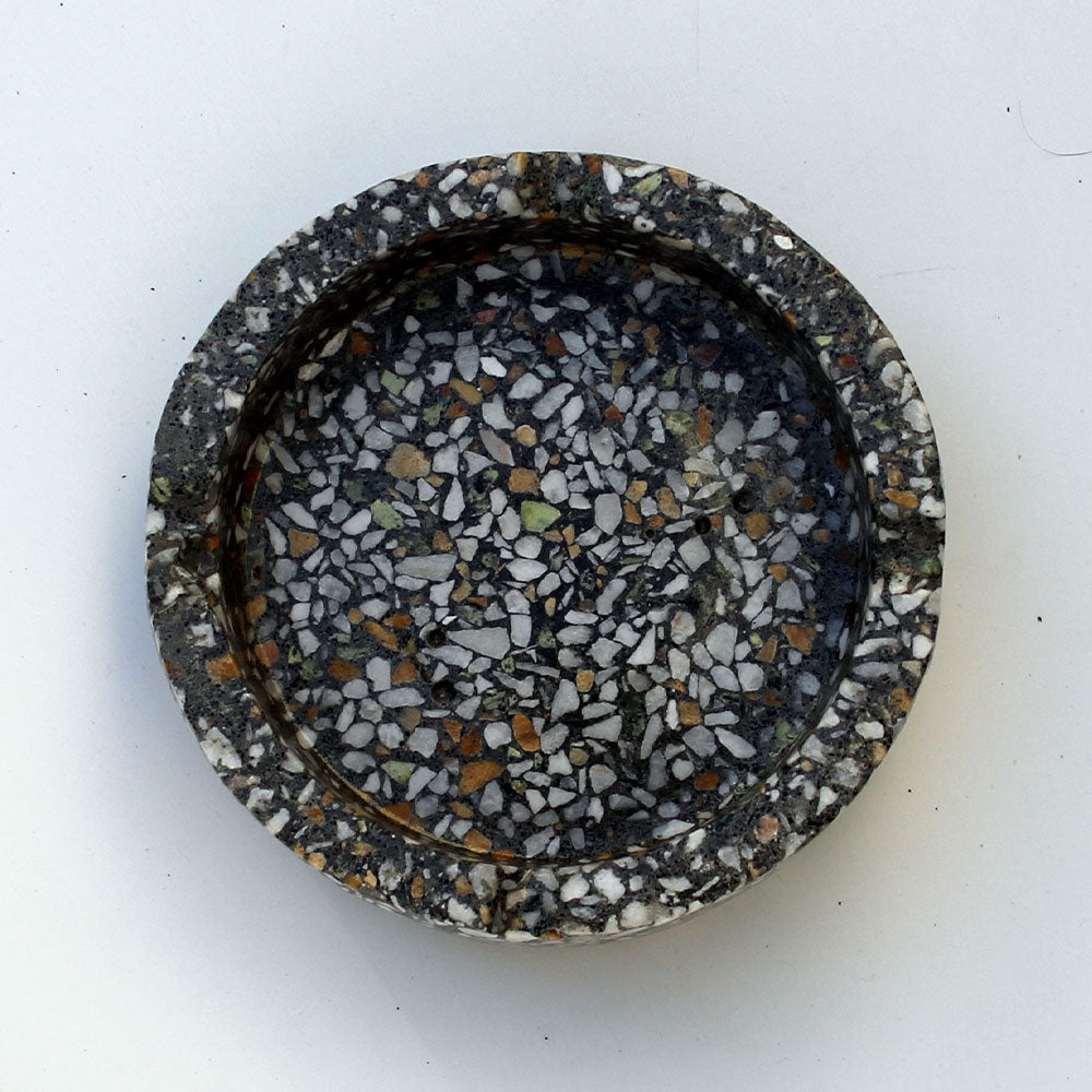 Circular Ahstray - Grey image