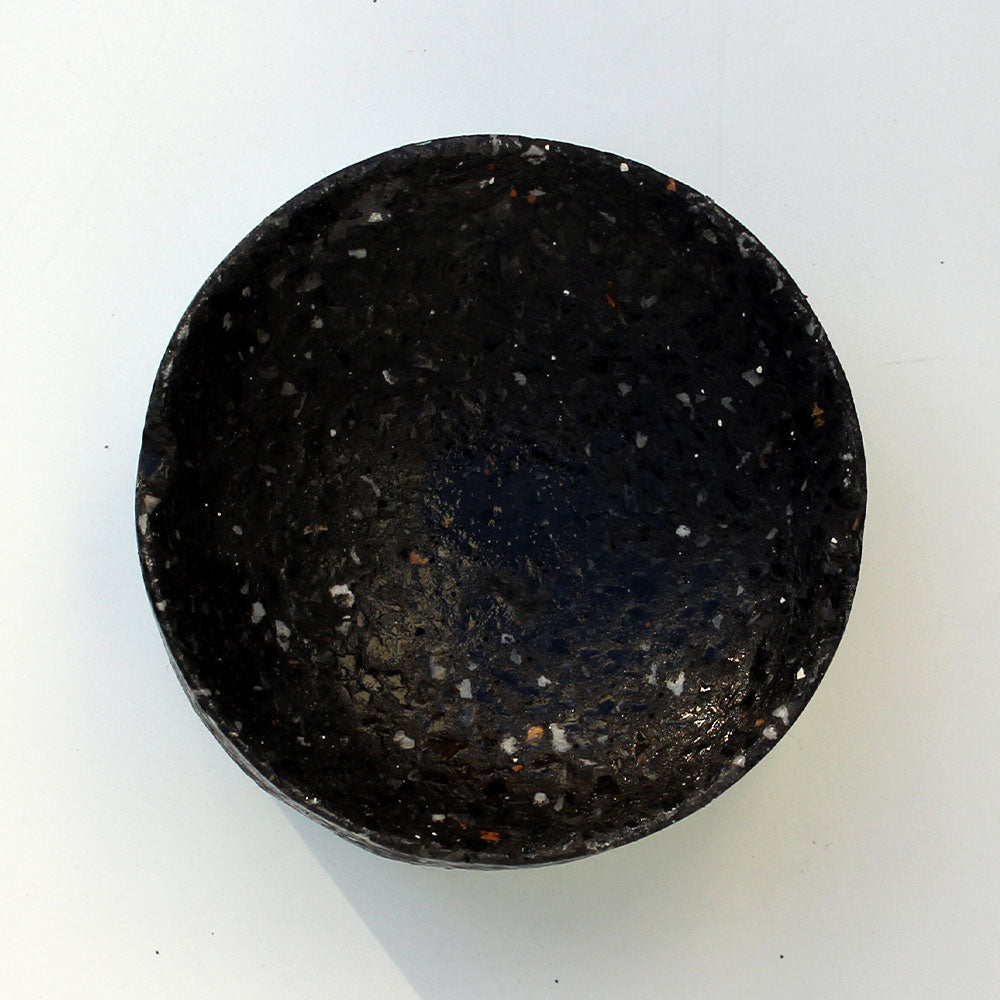 Deep Round Ashtray - Black image