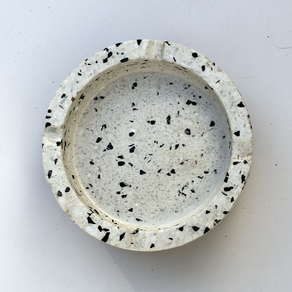 Circular Ahstray - White image
